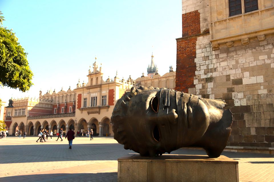 Krakow: The Old Town Walking Tour - Panoramic views: why walking beats looking from a distance