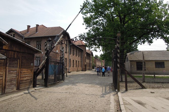 Krakow to Auschwitz Birkenau Guided Tour with Ticket and Transfer - ID requirements and name matching: a small step with big consequences