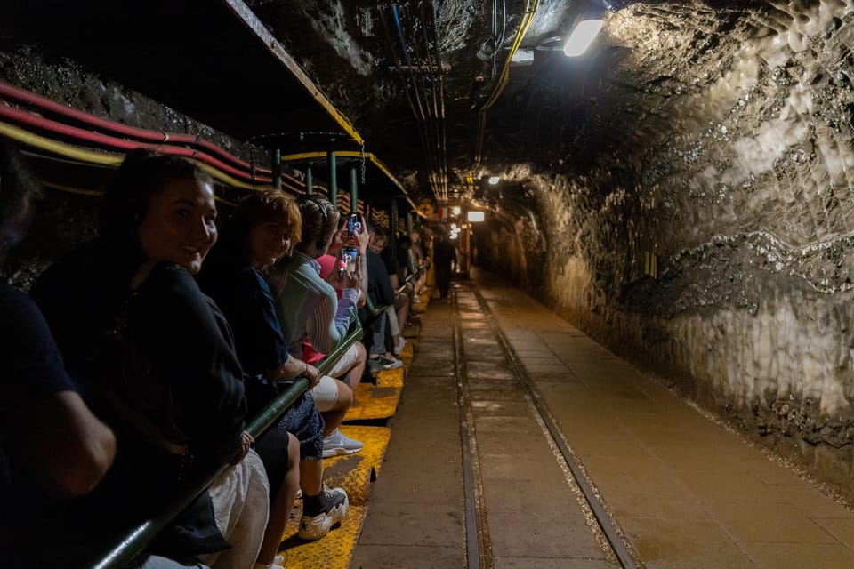 Krakow: UNESCO Underground Boat Expedition & Salt Mine Tour - St. Kinga Chapel: Where Salt Craft Turns Into a Performance Space