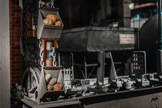 Krakow: Vodka Factory Museum - Entrance Ticket and Audioguide - Timing your visit: opening hours and a smart pacing plan