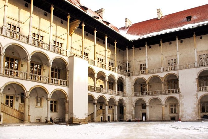 Krakow: Wawel Castle & Cathedral Guided Tour - Timing, what you’ll miss, and how to add your own time