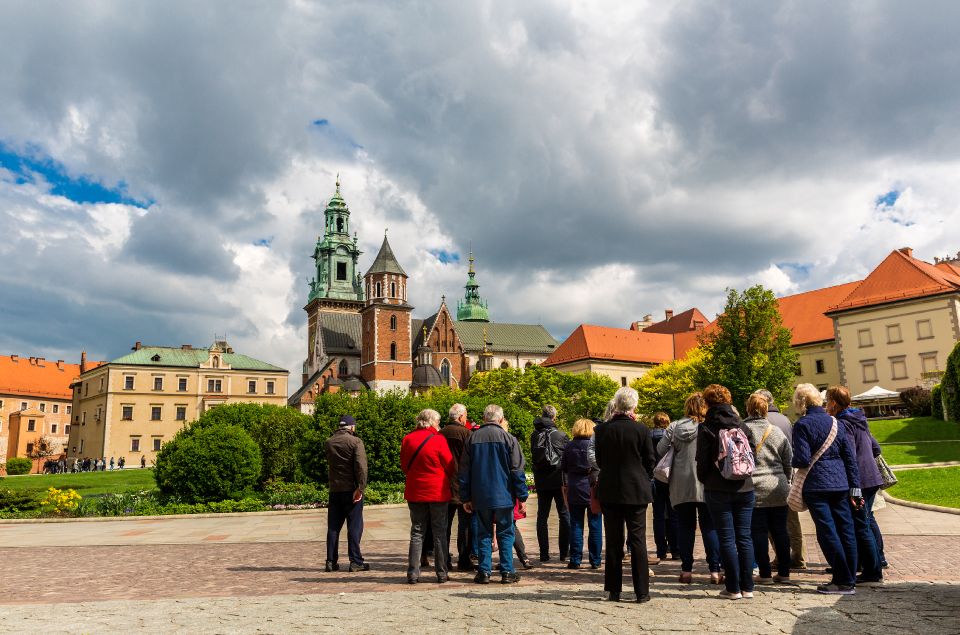Krakow: Wawel Castle Guided Tour with Entry Tickets - The Castle’s Timeline: Why the Building Looks the Way It Does