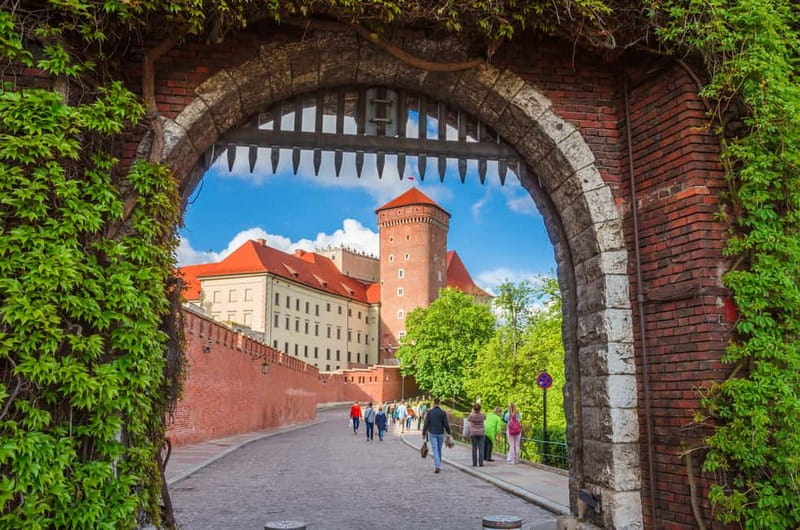 Krakow: Wawel Hill Audioguide Tour - The walk up Kanonicza Street and the Royal Route feel