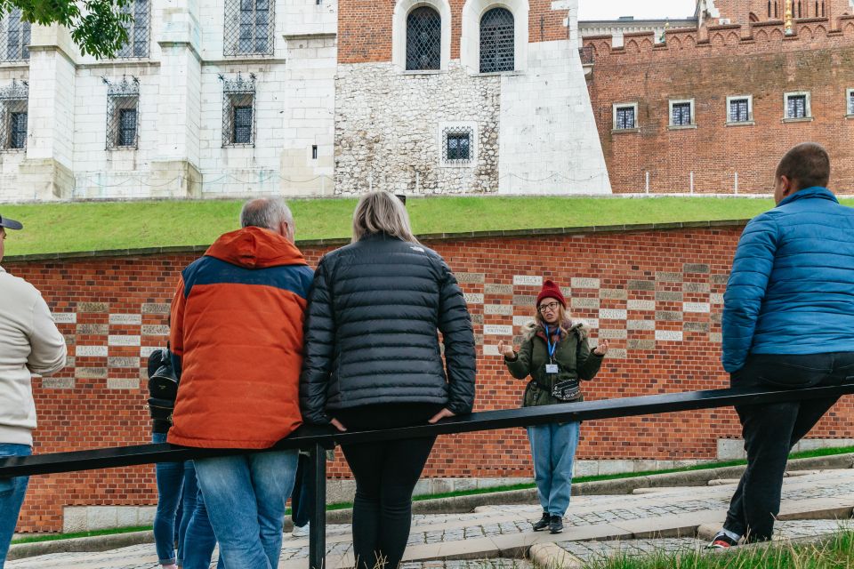 Krakow: Wawel Royal Hill with Optional Castle and Cathedral - From Sandomierska Tower to the Wawel Dragon cave