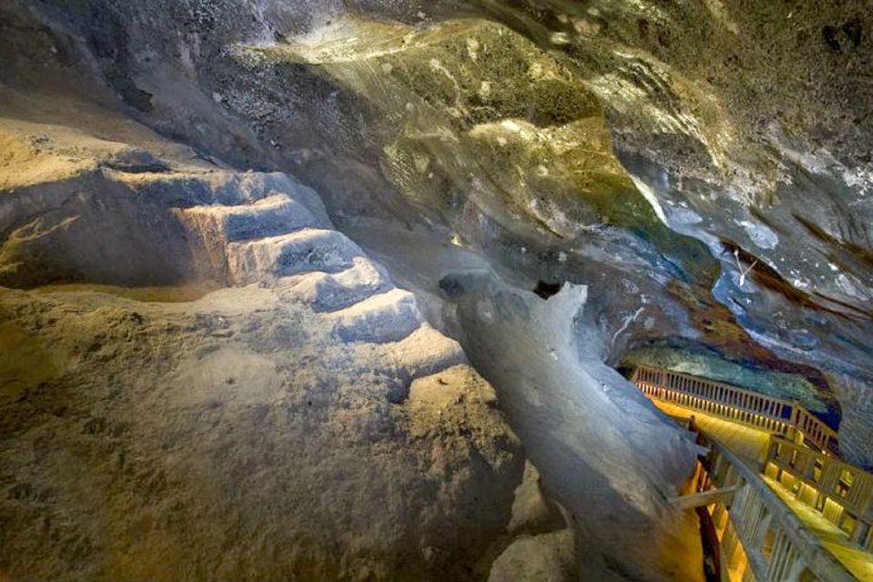 Kraków: Wieliczka Salt Mine Guided Tour with Hotel Pickup - Underground lakes and that 14°C reality check