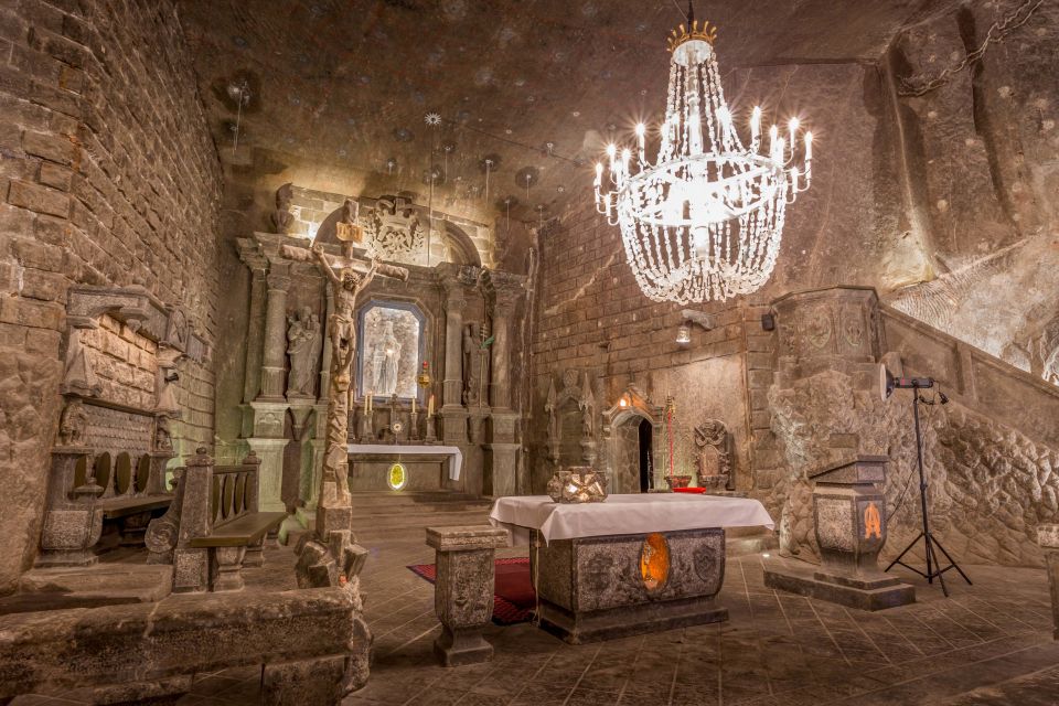 Kraków: Wieliczka Salt Mine Guided Tour with Hotel Pickup - The Szola elevator: finishing the shift the old way