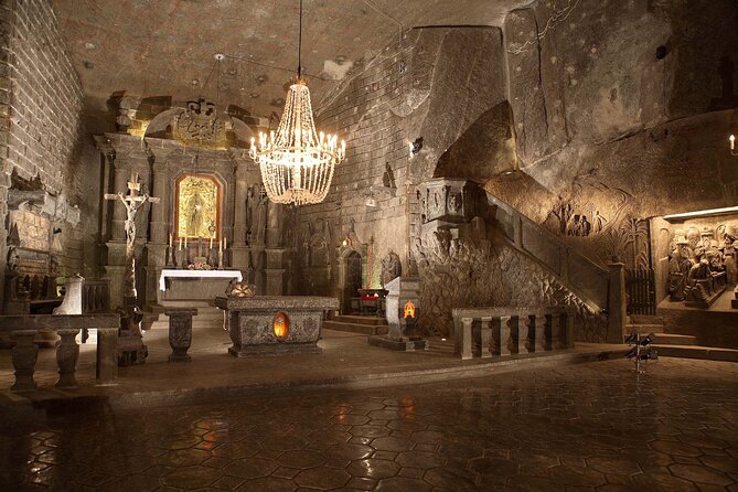 Krakow: Wieliczka Salt Mine Guided Tour with Pick-up options - Key things you’ll notice on this tour