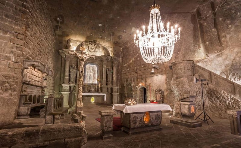 Kraków: Wieliczka Salt Mine Guided Tour with Transfer - Walking down: stairs, chambers, and salt carvings you can actually see