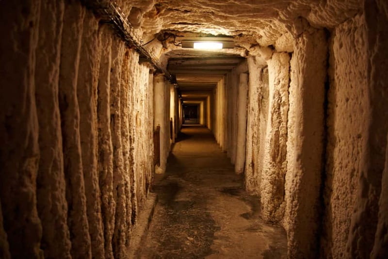 Kraków: Wieliczka Salt Mine Guided Tour with Transfer - The flow of the tour: what happens after you enter