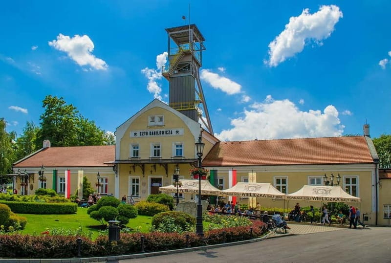 Kraków: Wieliczka Salt Mine Guided Tour with Transfer - Price value: is $51 a fair deal for what’s included?