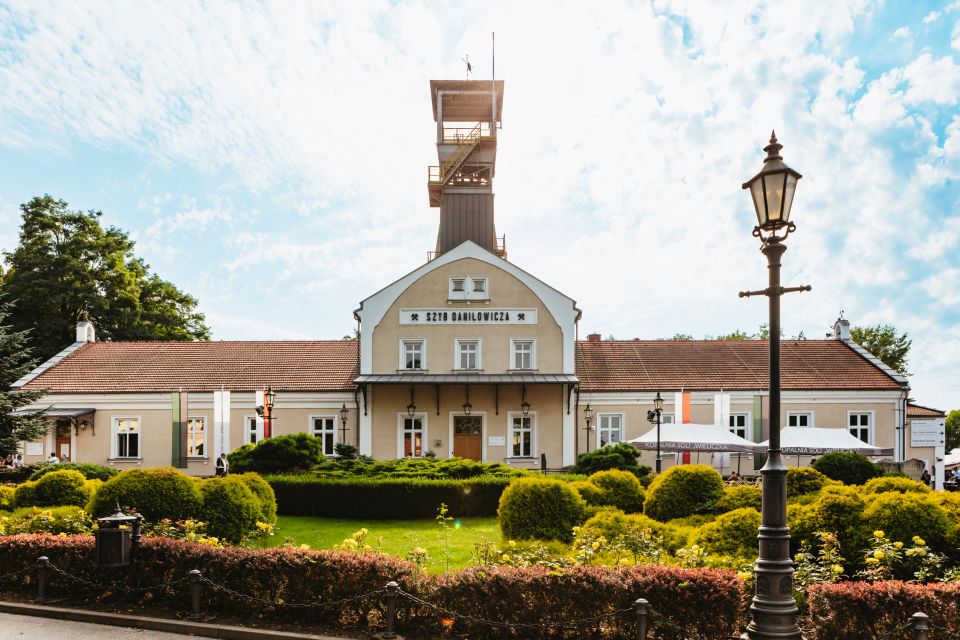 Krakow: Wieliczka Salt Mine Guided Tour with Transport - The 3.5 to 5 hour schedule: what happens when