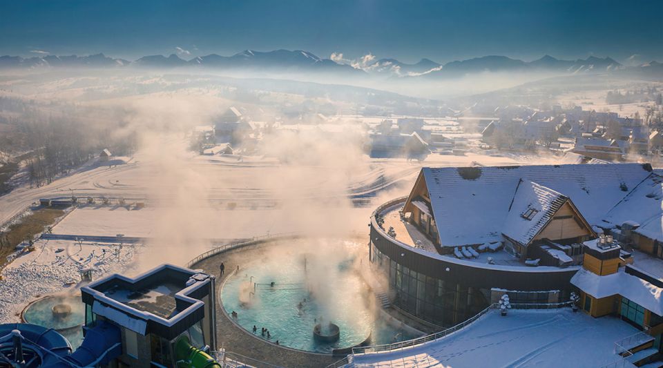 Kraków: Zakopane Tour, Thermal Pools & Hotel Pickup Options - Gubałówka cable railway: the view stop that earns its place