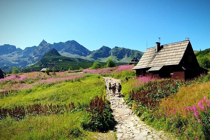 Krakow: Zakopane with Thermal Baths, Cable Car & Hotel Pickup - Ski-town practicality: what’s included vs what you should plan for yourself