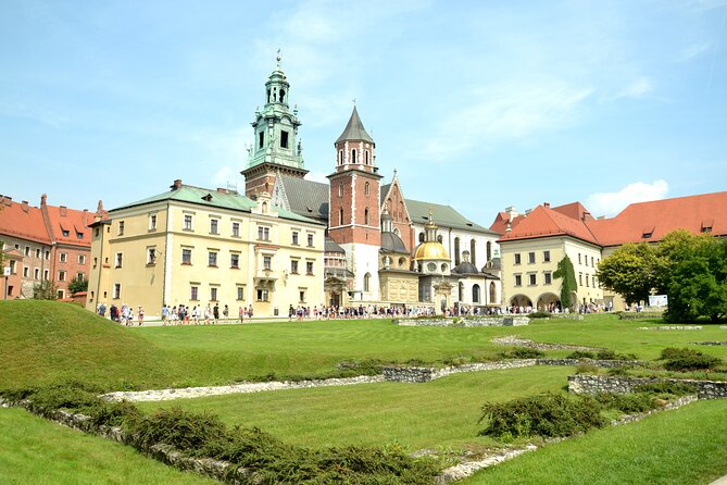 Krakow's Essential Tour of the Old Town and Wawel Castle - Slowacki Theatre and the city’s priorities (clean water included)