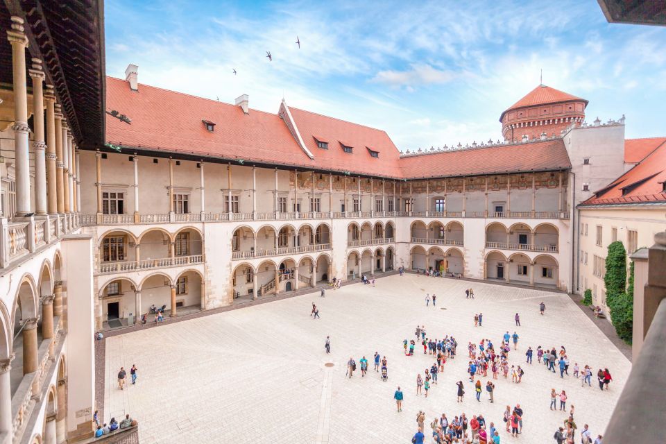 Skip-the-Line Wawel Castle Chambers Private Tour - Option 3: The 4-hour tour adds the Crown Treasury (a high-value history boost)