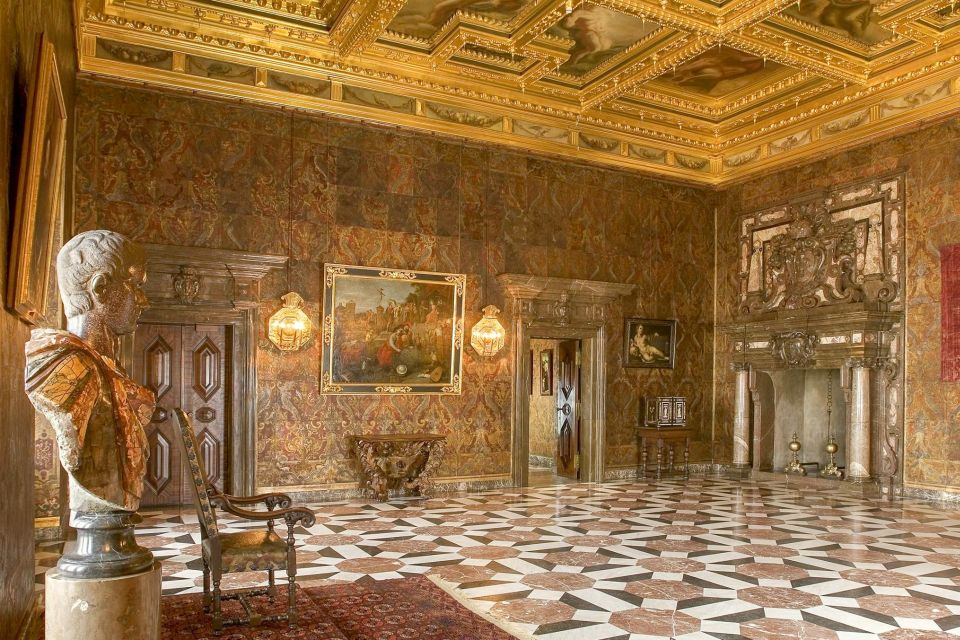 Skip-the-Line Wawel Castle Chambers Private Tour - What I’d prioritize depending on your travel style