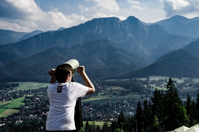 Zakopane Guied Tour: Cable Car, Local Spirits & Thermal Baths - Kraków pickup to Zakopane: the ride sets the tone